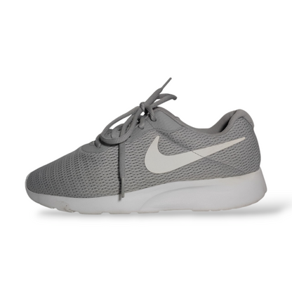 NIKE Tanjun