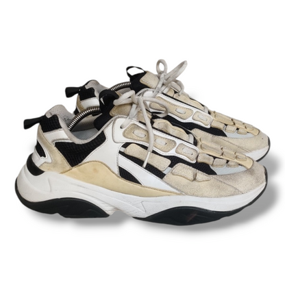 Bone Runner Spade A