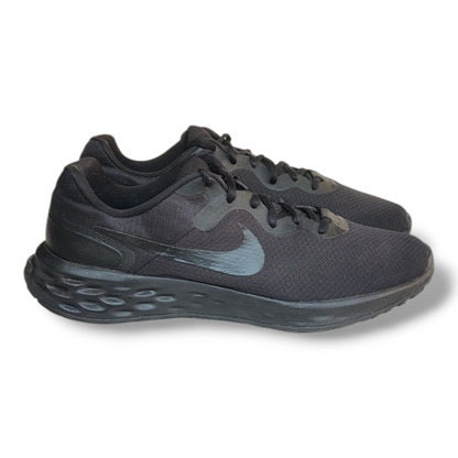 Nike Revolution 6 Triple Black